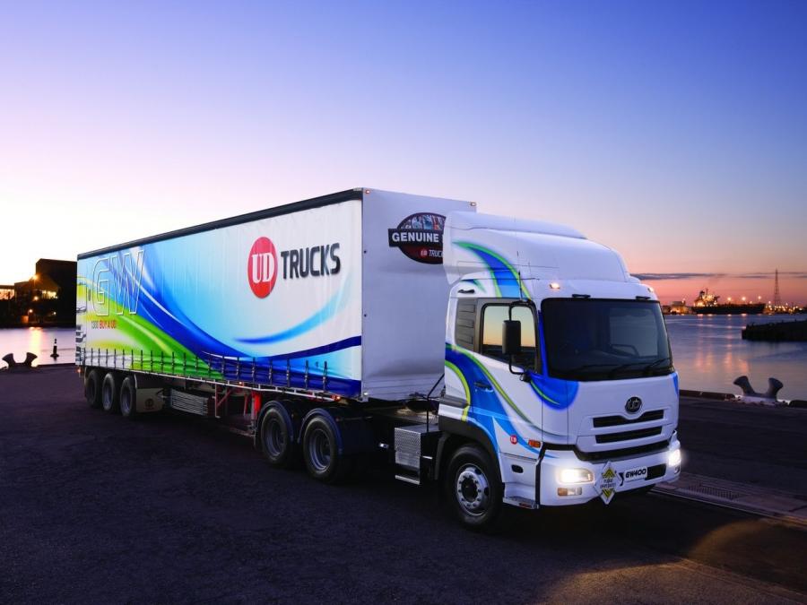  UD Trucks Quon GW Tractor 2010 года  (фото 3 из 6)